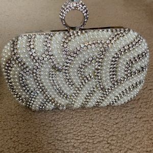 Ring clutch purse, gold with Pearl diamanté effect